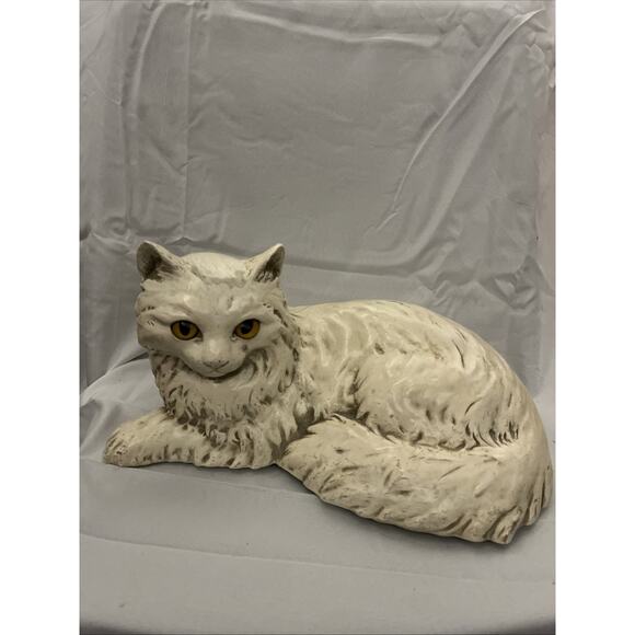 Universal Statuary White Cat Persian Figurine Life Sized Yellow Eyes Homco 1147 - Picture 1 of 7